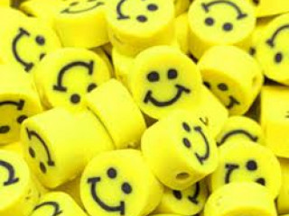 Afbeelding voor polymeer smiley geel(per stuk)